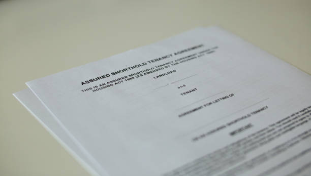istock Shorthold tenancy agreement landlord 1329398446