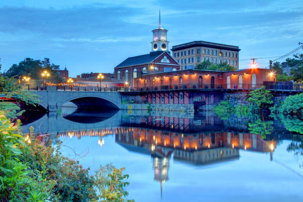 Nashua, New Hampshire Nashua is a city in southern New Hampshire, United States. Nashua is the the second-largest city in northern New England. new hampshire stock pictures, royalty-free photos & images