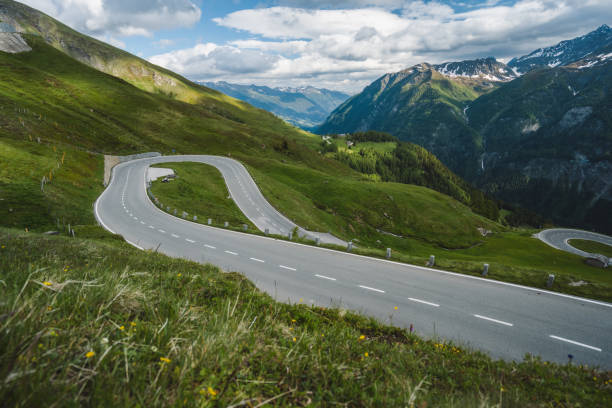 istock Serpentine road over mountain pass - Grossglockner, Austria 1329499732
