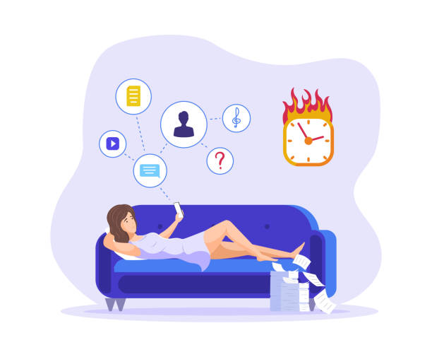 ilustrações, clipart, desenhos animados e ícones de mulher freelancer usar smartphone em vez de trabalhar. procrastinando, perdendo tempo, falha no prazo - waiting wasting time time business