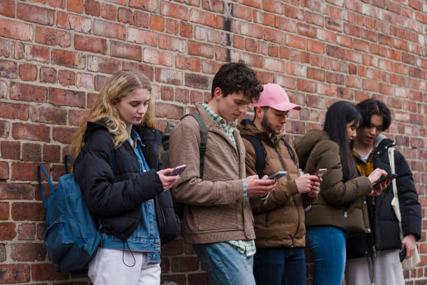 istock Friends on Social Media 1329539911