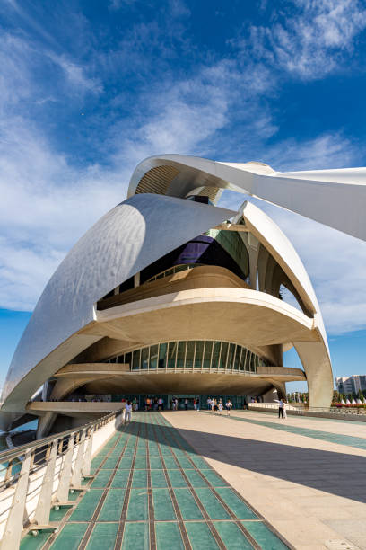 palacio de las artes reina sofía - città delle arti e delle scienze, valencia. - palacio de las artes reina sofía foto e immagini stock