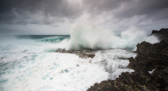 Open wave on the Central Coast of California