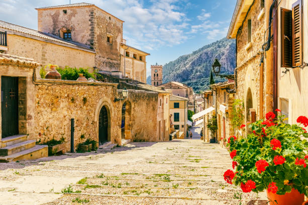 old village pollenca - palma majorca stok fotoğraflar ve resimler