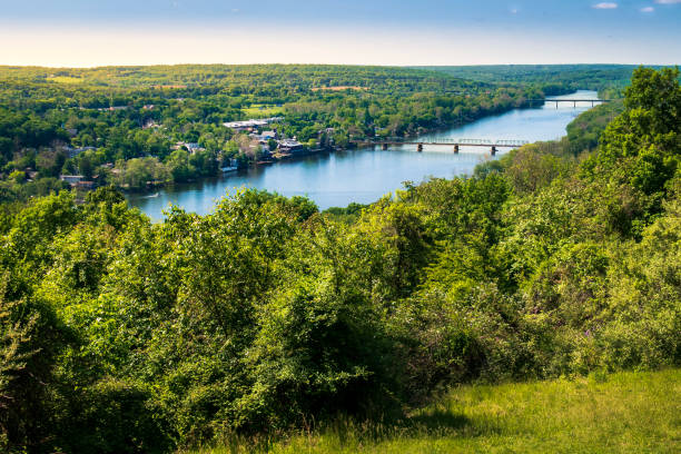 Goat Hill Overlook In Lambertville, NJ in Hunterdon County, overlooking New Hope-Lambertville Bridge and Toll-Bridge crossing Delaware River from New Jersey to Pennsylvania new jersey stock pictures, royalty-free photos & images