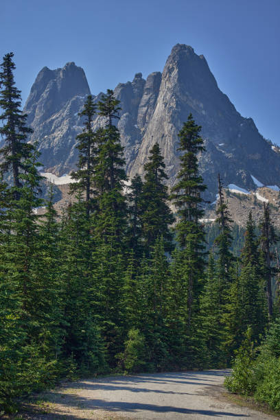 passo di washington - north cascades national park washington state northern cascade range mountain pass foto e immagini stock