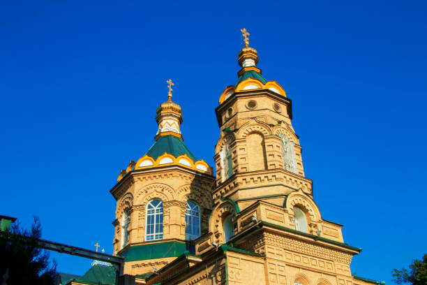 orthodoxe kirche des heiligen gerechten lazarus außerhalb vonpsorigorsk russische föderation - righteous stock-fotos und bilder