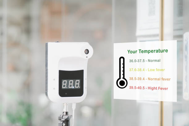 Scan Temperature For Machine 90+ Automatic Temperature Screening Stock Photos, Pictures & Royalty ...