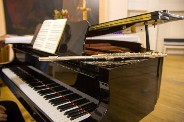 Old harpsichord spinet