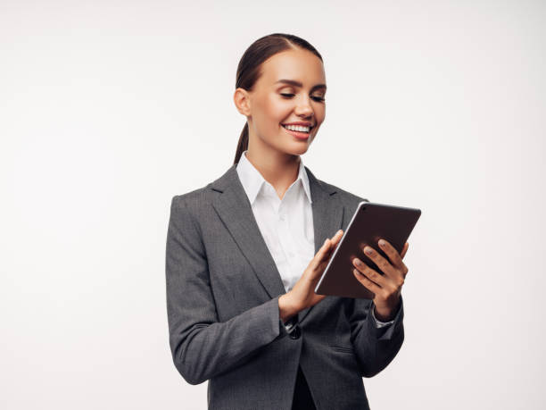 若いビジネス女性 - holding laptop women computer ストックフォトと画像