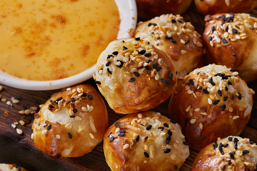 Soft and Chewy Pretzel Bites with Everything Bagel Seasoning and Cheese Dip