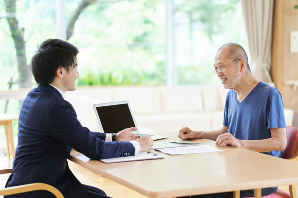istock Elderly people to consult in the future 1329993445