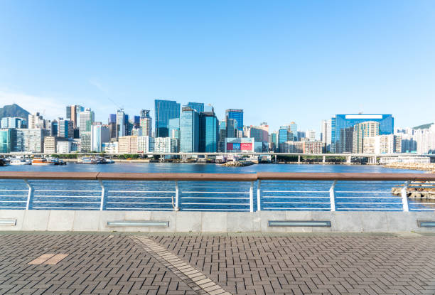 kai tak runway park a kowloon - kowloon bay foto e immagini stock