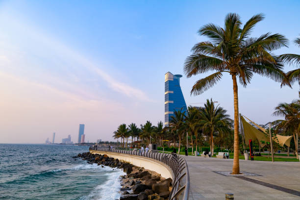 cidade de jeddah , arábia saudita - praia de jeddah - mar vermelho corniche - pacific coast highway - fotografias e filmes do acervo