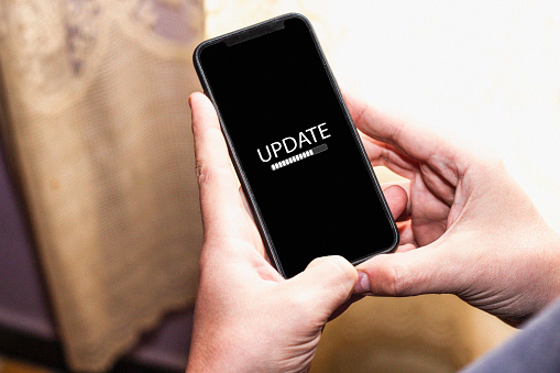 Update status bar on smartphone screen