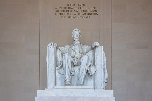 Front View of the Lincoln Memorial Statue With View of the Column and Ceiling Design
