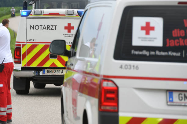 Emergency doctor vehicle Emergency doctor vehicle and ambulance in Upper Austria, Austria, Europe medic stock pictures, royalty-free photos & images