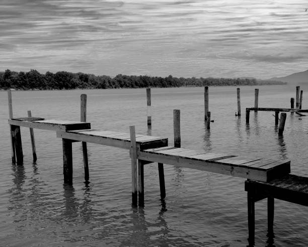 istock Quite Morning On The Ohio 1330334736