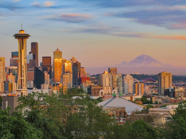 istock Seattle Skyline and Purple Mount Rainier 1330405608