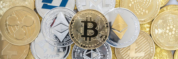 Cryptocurrency on Binance trading app, Bitcoin BTC with altcoin digital coin crypto currency, BNB, Ethereum, Dogecoin, Cardano, defi p2p decentralized fintech market Bangkok, Thailand - 16 April 2021: Cryptocurrency on Binance trading app, Bitcoin BTC with altcoin digital coin crypto currency, BNB, Ethereum, Dogecoin, Cardano, defi p2p decentralized fintech market cryptocurrency stock pictures, royalty-free photos & images
