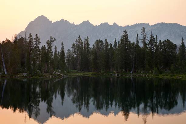 istock Sawtooth Mountains of Idaho 1330467199