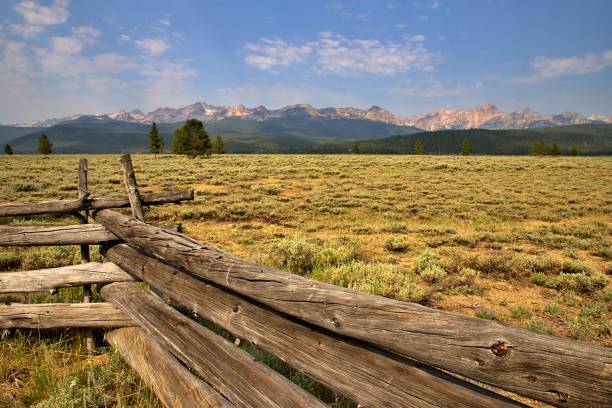 istock Sawtooth Mountains of Idaho 1330467236