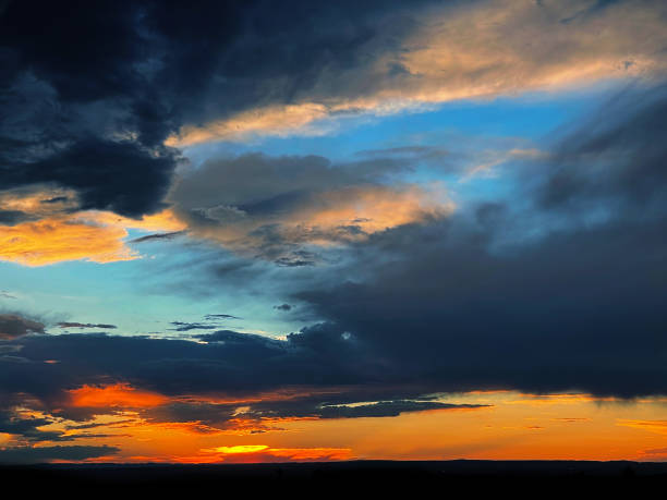 istock Sunset in the Southwest 1330596130