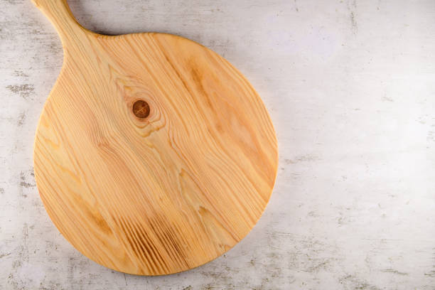 istock Round wooden cutting board 1330619614