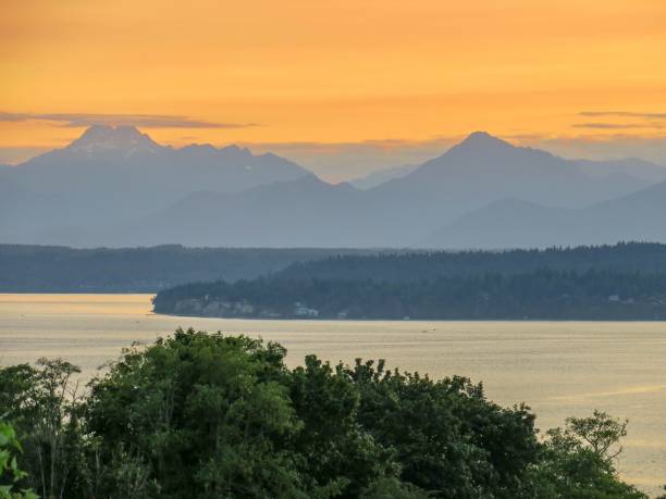 istock The Olympic Mountains at Sunset 1330625062