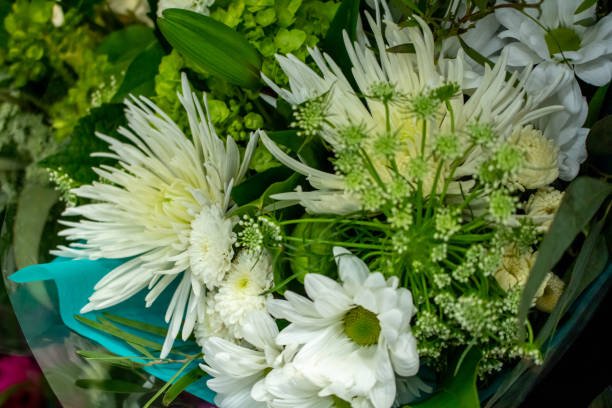 istock white and green bouquet 1330634925