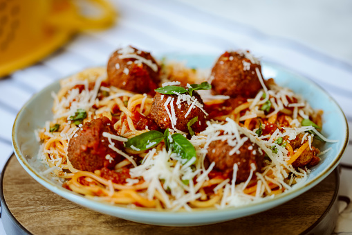 Spaghetti with falafel balls