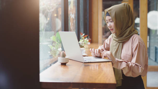 istock Asian Muslim SME Business Entrepreneur Group 1330683541