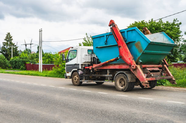 istock Removal of urban garbage ecology 1330730317