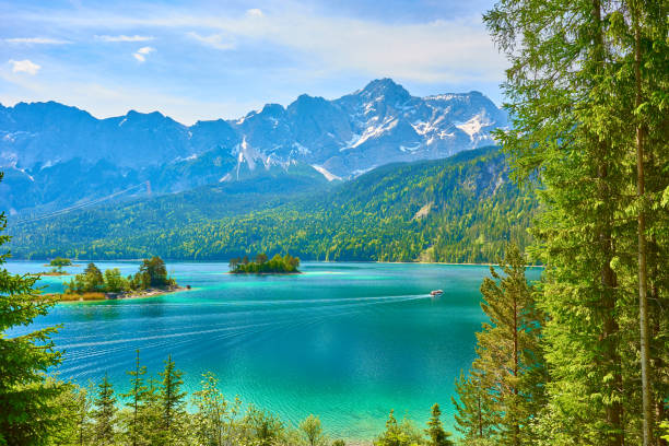 istock Picturesque Lake Eibsee 1330874298