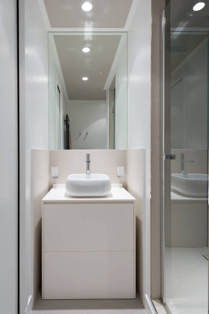 istock Modern style interior design of a bathroom 1330893636