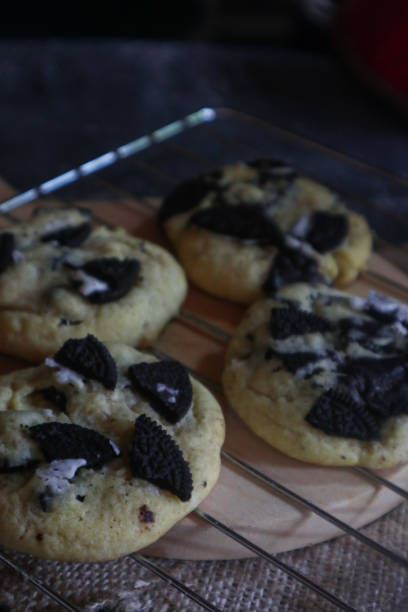 istock cookies and cream cookies 1330930032