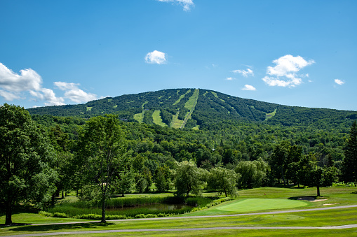 Golf course in Vermont with beautiful Mountain View’s.