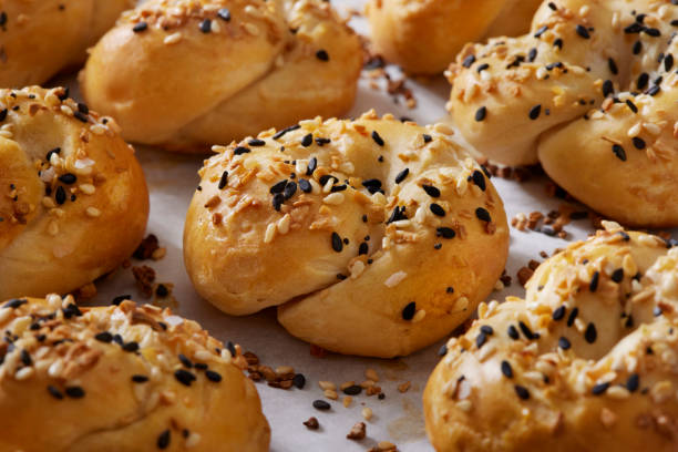 istock Everything Bagel Spiced Garlic Knots 1330981401