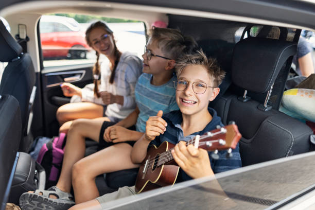 istock Kids enjoying road trip 1331056815
