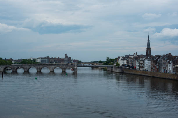 istock view of the river and bridge 1331098888