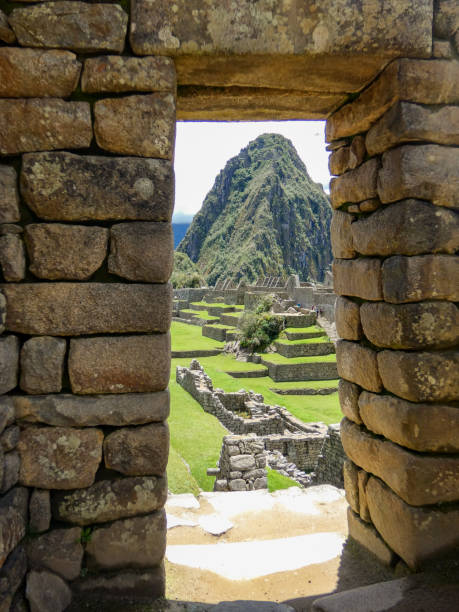 istock Machu Picchu on a Sunny Day 1331109820