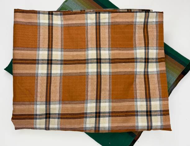 istock Sarong and flower 1331197530