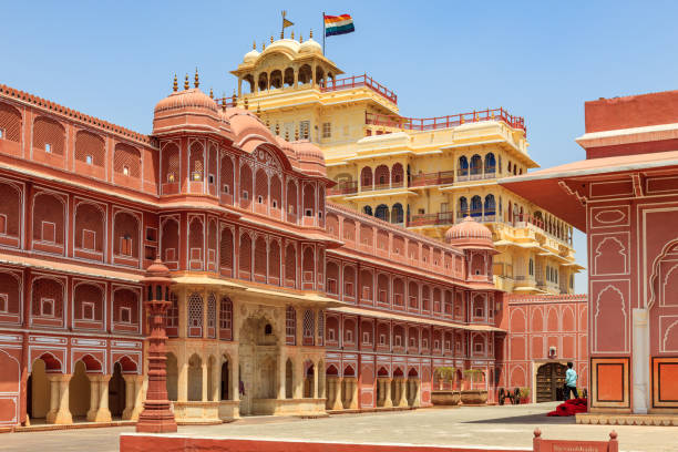 palace of winds in jaipur india - jaipur city palace imagens e fotografias de stock