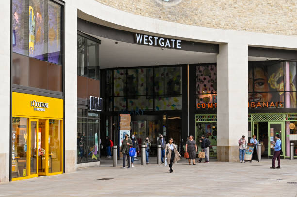 wejście do centrum handlowego westgate w oksfordzie - oxford england zdjęcia i obrazy z banku zdjęć