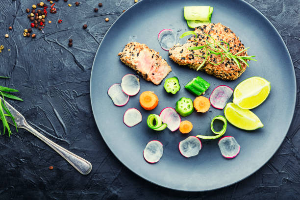 istock Delicious tuna and vegetable salad 1331399162