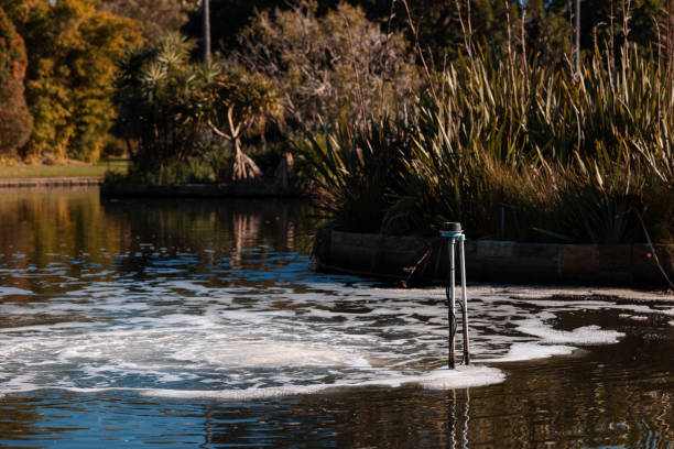 aeration in a large pond - aeration imagens e fotografias de stock