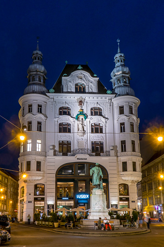 Building on Lugeck and Gutenberg Memorial, Vienna, Austria, Europe