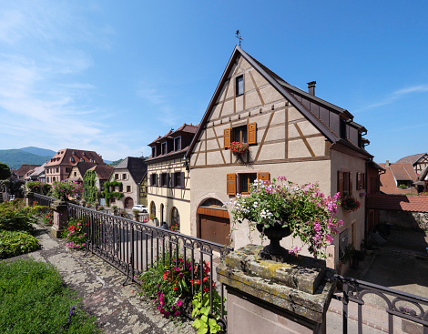 Bergheim in de Elzas is een gemeente in het departement Haut-Rhin in de regio Grand Est in Frankrijk. De plaats is gebouwd op de plek van een oud Romeins legerkamp