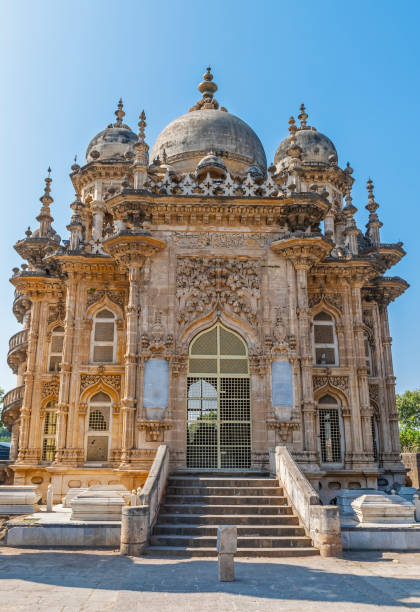 Gothic and Indo-islamic style tomb Beautiful stone carving in Gothic and Indo-islamic style in Tomb of Mahabat Khna, and   Bahauddin In Junagadh, Gujarat, India junagadh stock pictures, royalty-free photos & images