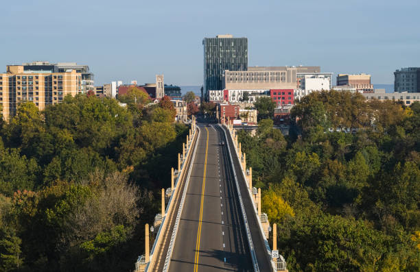 Albertus L. Meyers Bridge leading to Downtown Allentown, Pennsylvania. Aerial view on the sunny autumn day. Albertus L. Meyers Bridge, Allentown, Pennsylvania, USA. allentown pennsylvania stock pictures, royalty-free photos & images